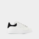 Oversized Sneakers - Alexander Mcqueen - White/Black - Leather