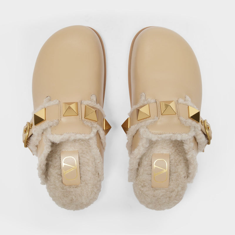 T.05 Clogs in Beige Leather