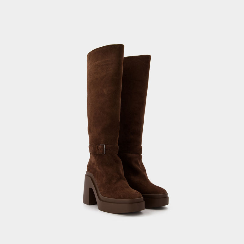 Ninon Boots in Brown Leather