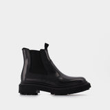 Type 156 Boots in Black Leather