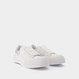 Deck Sneaker in White Leather