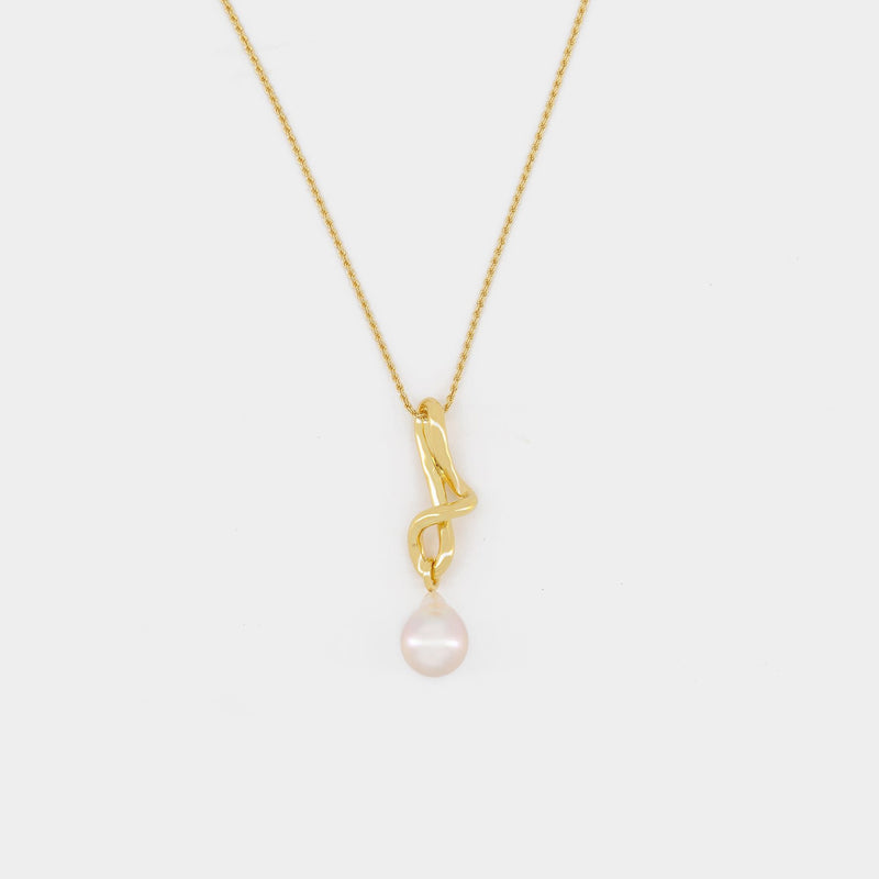 Knot Pearl Drop Necklace en plated gold