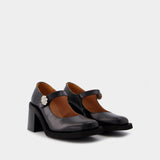 Wide Welt Square Toe Mary Jane Pumps in Black Leather