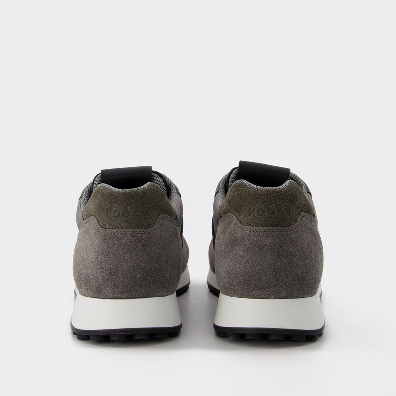 H383 H Pelle Sneakers in Grey Suede