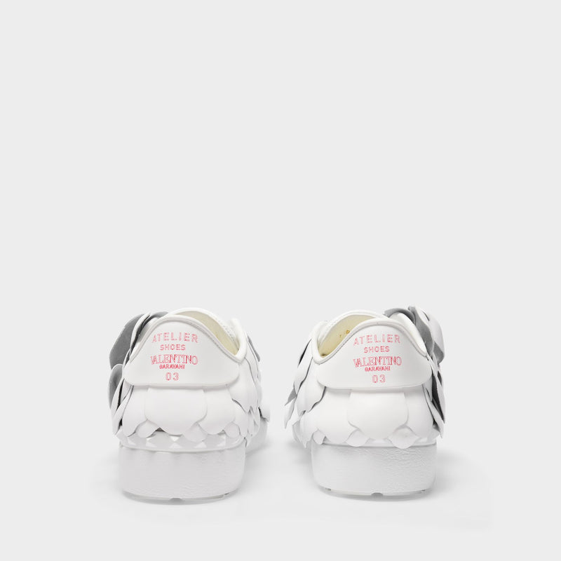 Atelier Sneakers in White Leather