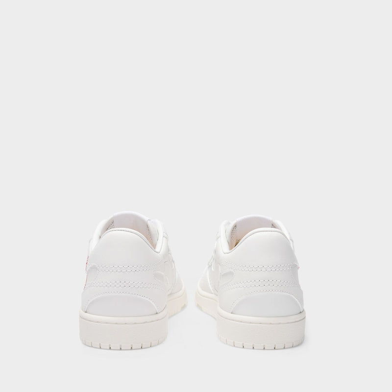 Sneaker in White Leather